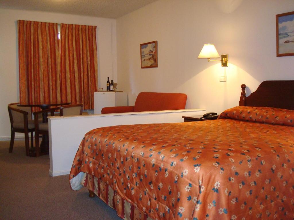 Family Inn San Rafael  Room photo